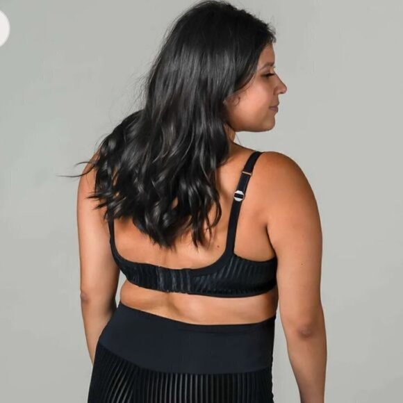 New Omnia Paratus OPAL Crossover Wireless Bra Top Ribbed Velour Sz 3XL Full Cup - Picture 2 of 11